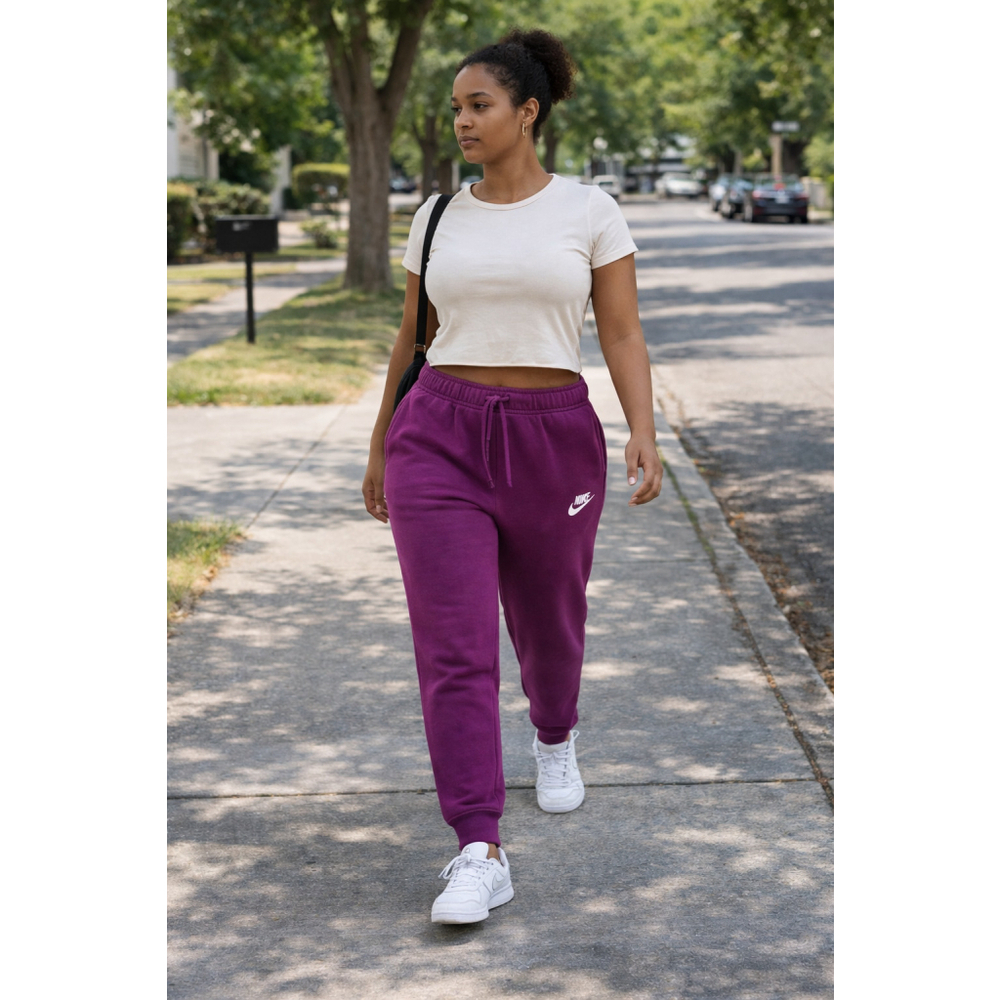 Nike Jogger Sweatpants Size M Tapered Drawstring Purple Athleisure Pants Women